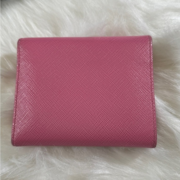 Authantic Prada Pink Trifold Hand Wallet - Picture 4 of 16